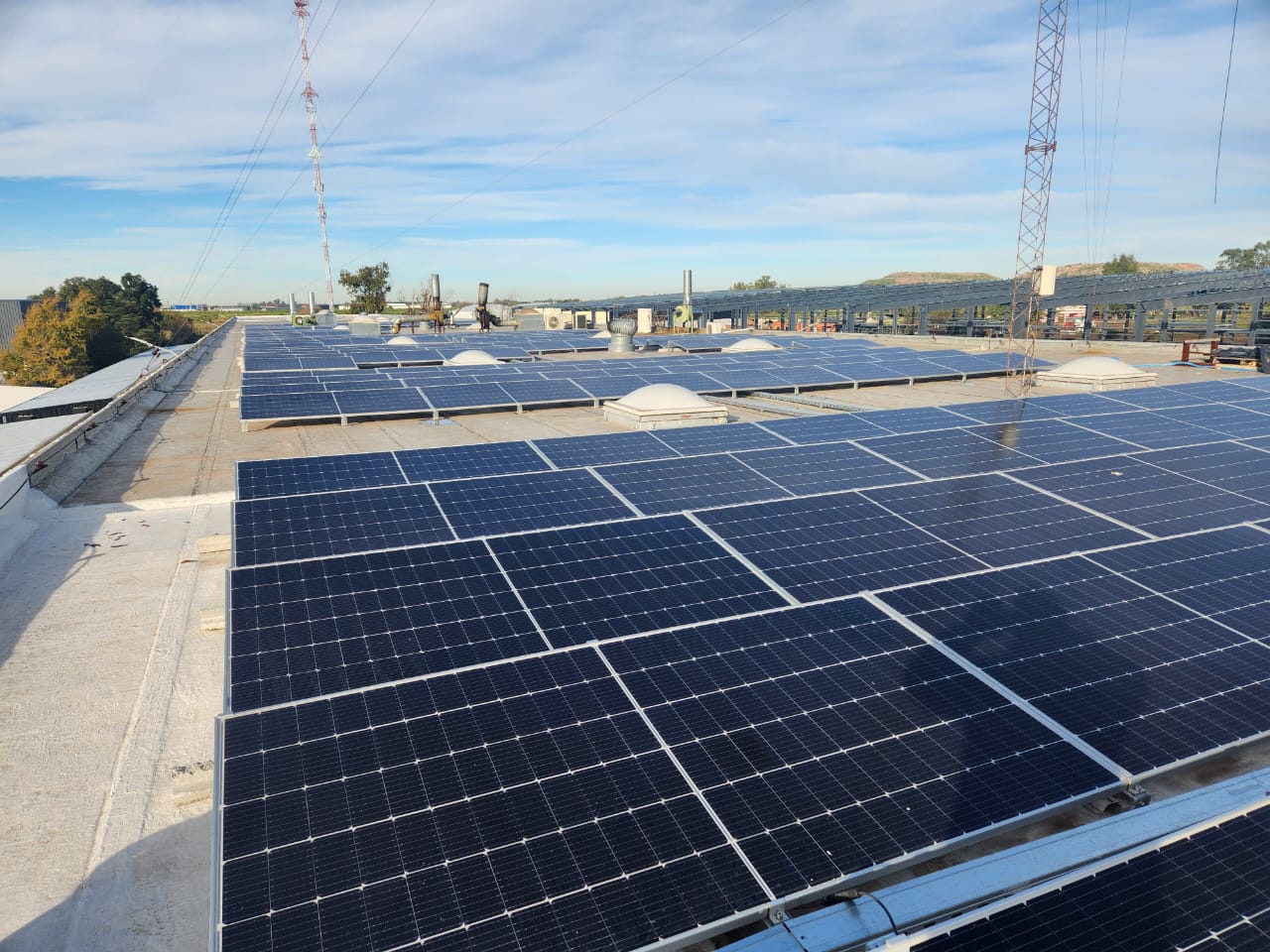Por los reiterados cortes de luz, cada vez más funenses buscan en la energía solar una alternativa